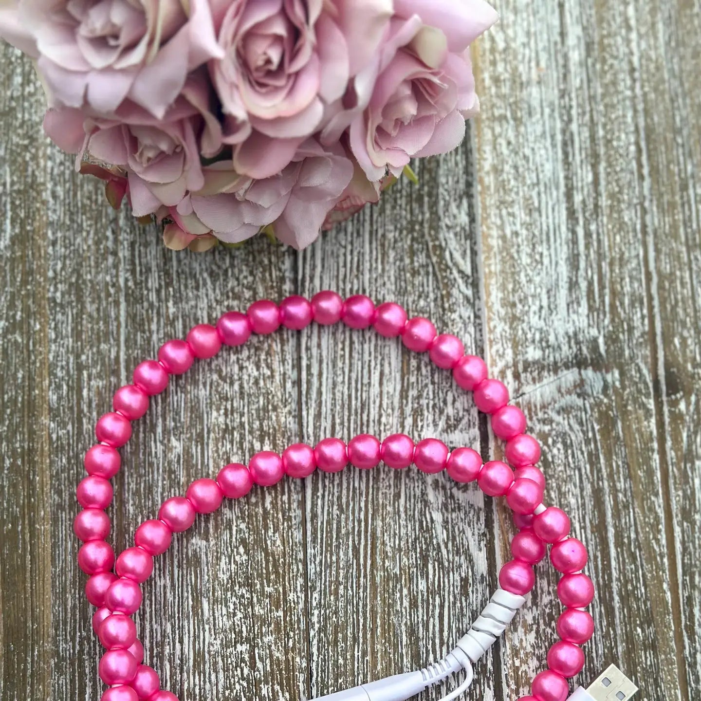 Beaded Phone Charger - Pink Pearl