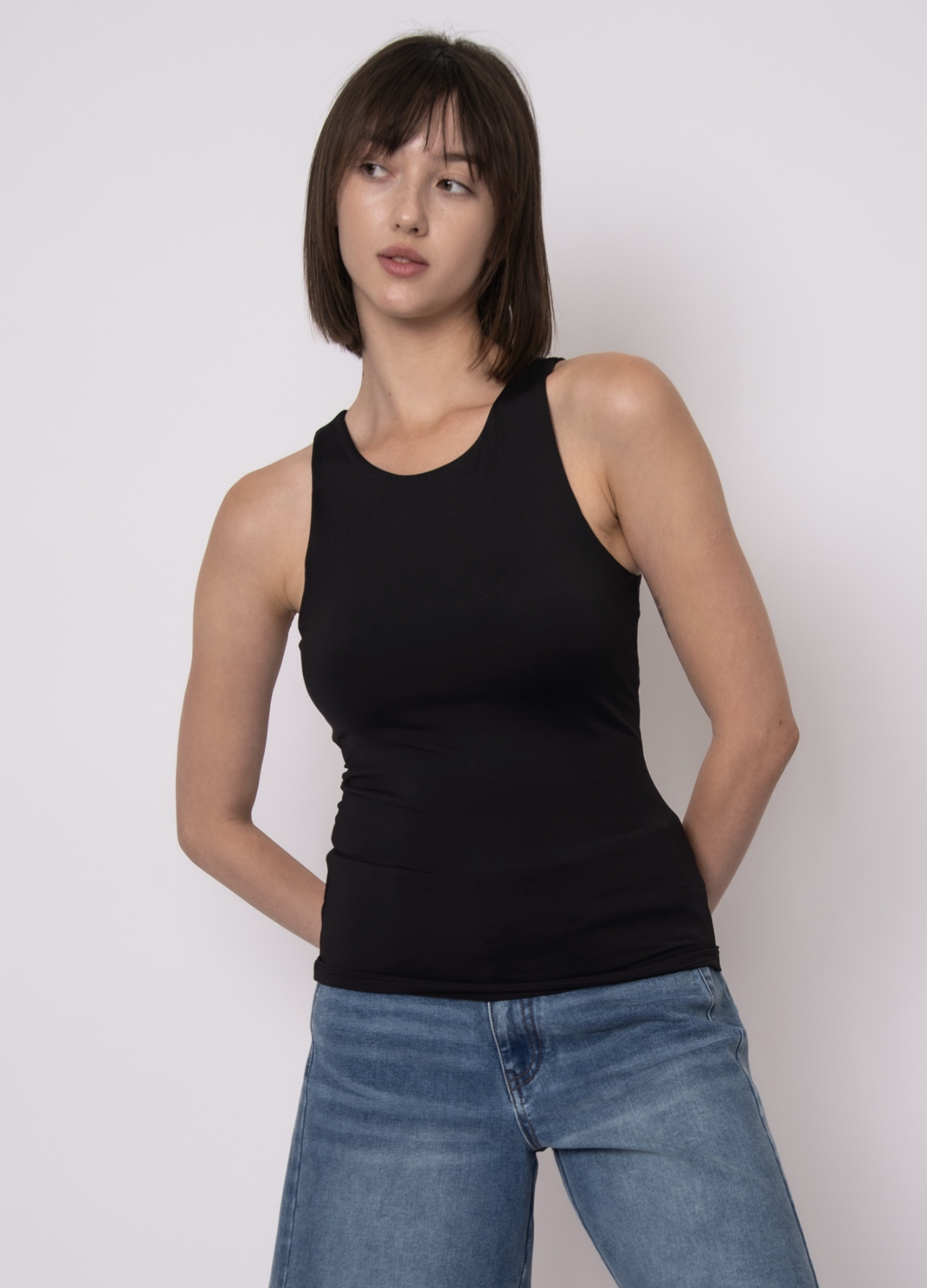 MARIA SIGNATURE SECOND SKIN TANK TOP W/ BRA CUPS-BLACK