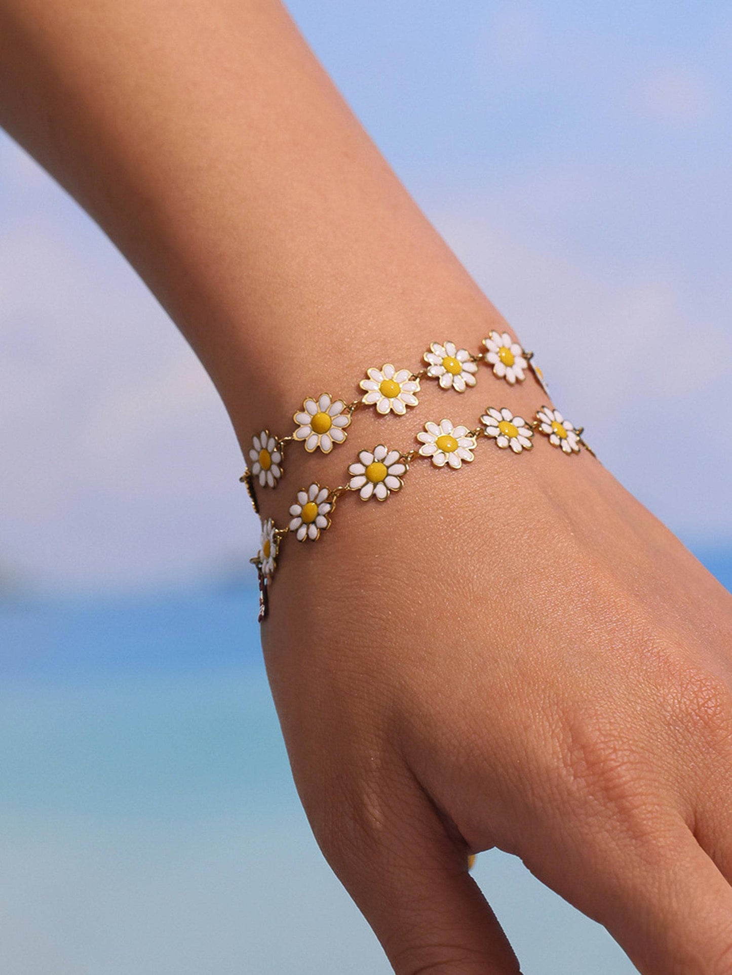 Fiora 18K Gold Non-Tarnish Daisy Flower Bracelet, Necklace: Yellow / Necklace