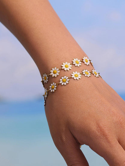 Fiora 18K Gold Non-Tarnish Daisy Flower Bracelet, Necklace: Yellow / Necklace