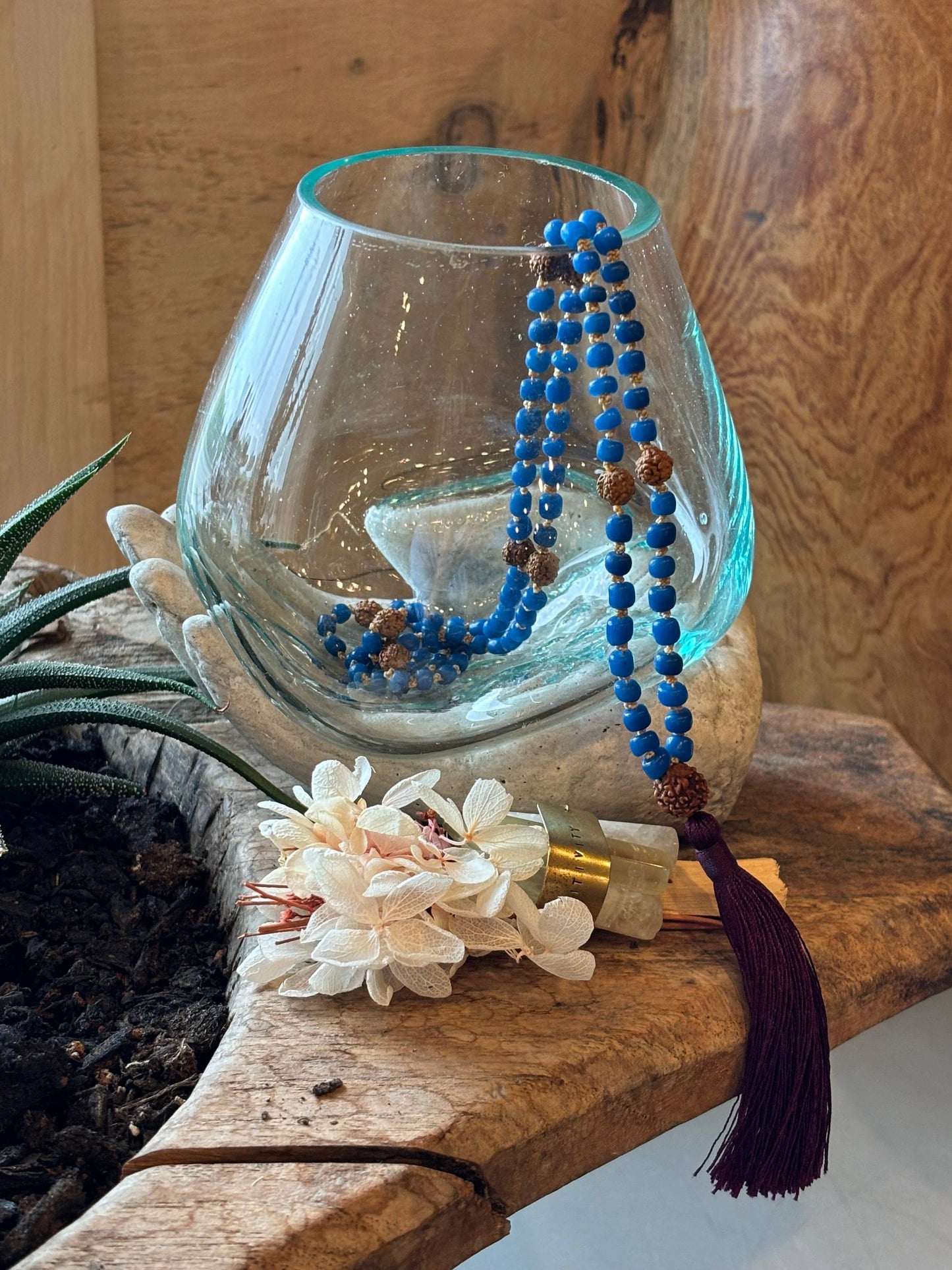 Open Hand Terrarium: Green