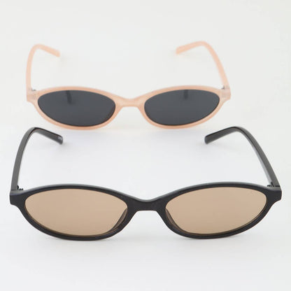 Modern Chic Oval Sunglasses: MIX