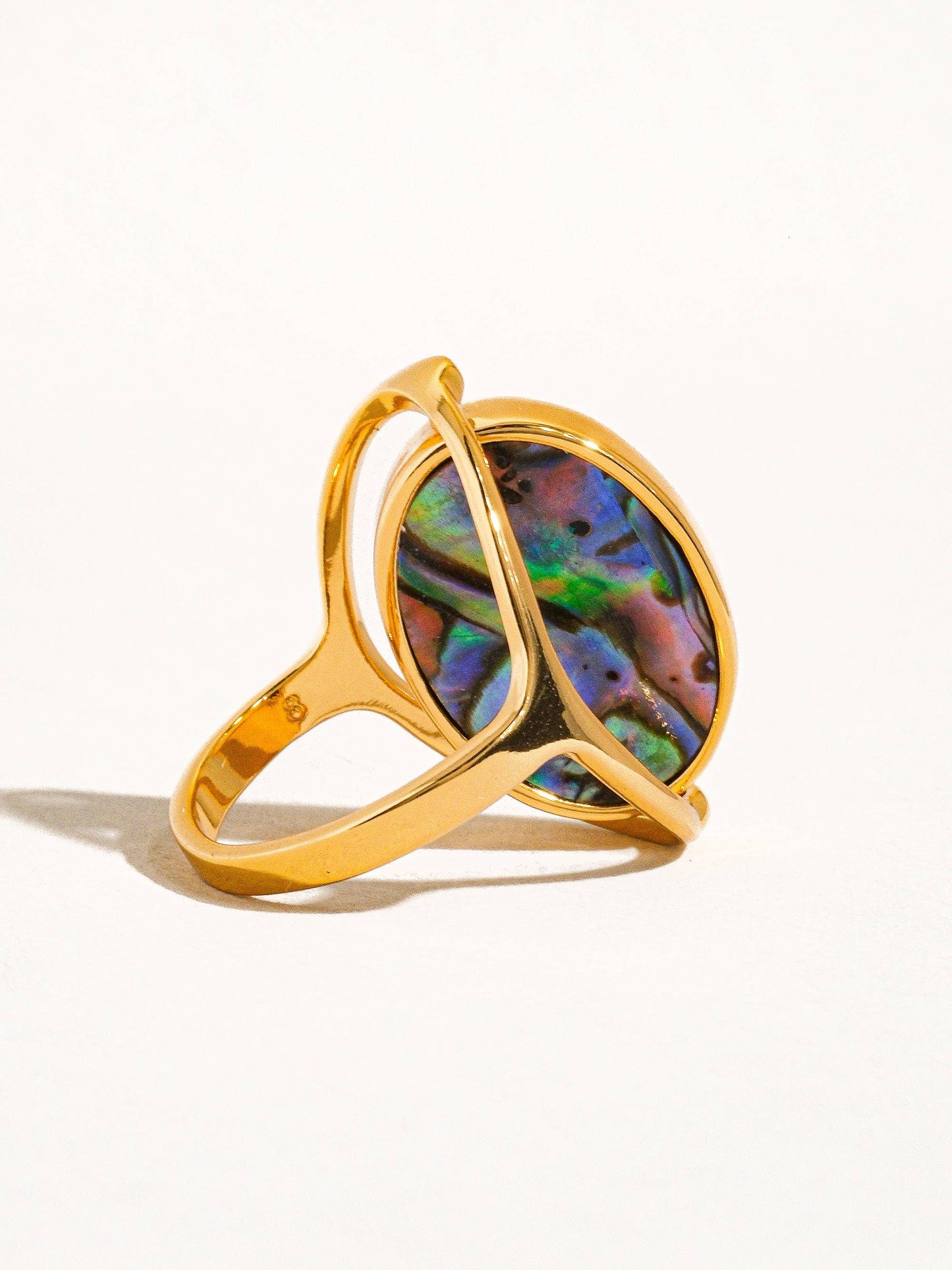 Violette 18K Gold Double-Sided Shell Ring: Yellow Gold / 7