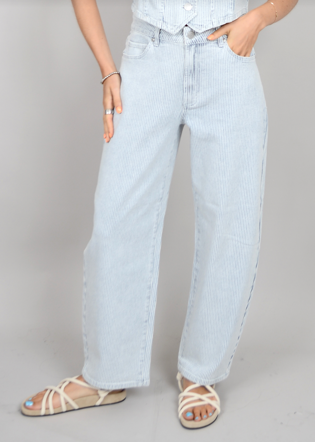 SAMMI BARREL PANTS- Blue and white Stripe