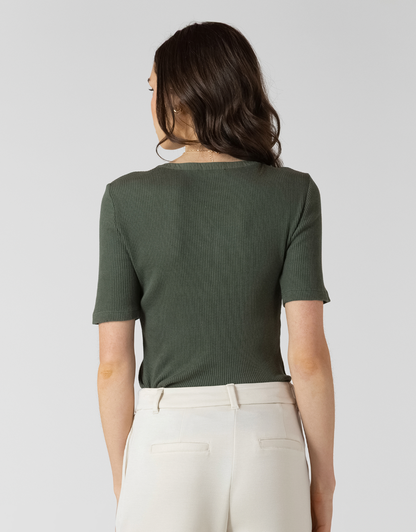 RIBBED LACE UP TEE - IVY
