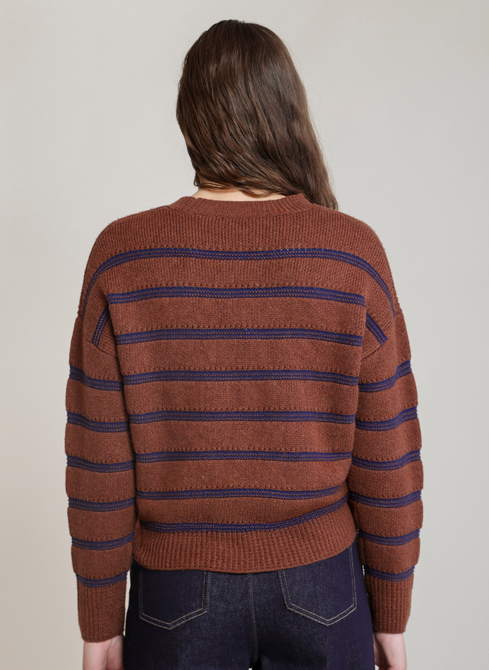 DEX - STRIPE CREWNECK SWEATER - RUSTIC BROWN/BLUE