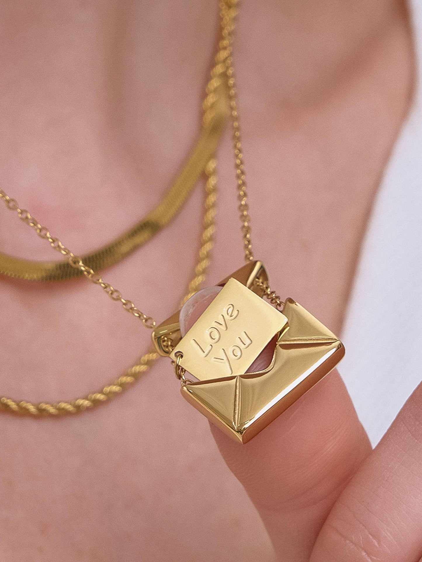 Letter 18K Gold Non-Tarnish Love Letter Heart Necklace: Yellow Gold