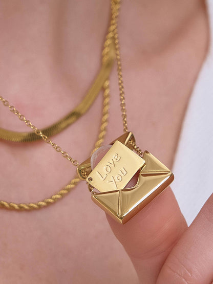 Letter 18K Gold Non-Tarnish Love Letter Heart Necklace: Yellow Gold