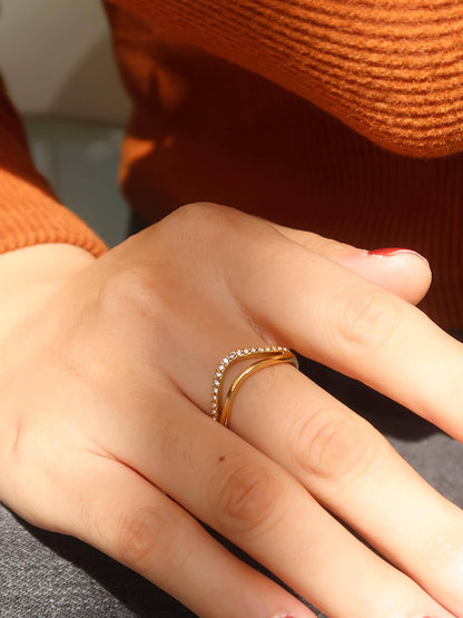 Orleans 18K Gold Non-Tarnish Layered V Rhinestone Ring: Yellow Gold / 8
