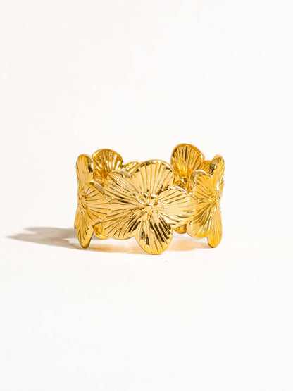 Josée 18K Gold Non-Tarnish Flower Ring: Yellow Gold