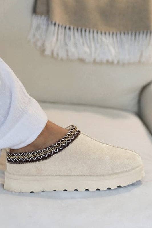 WOMENS FAUX SUEDE EMBROIDERED COZY SLIPPERS BOOTS: BROWN / Standard / UK8/US10