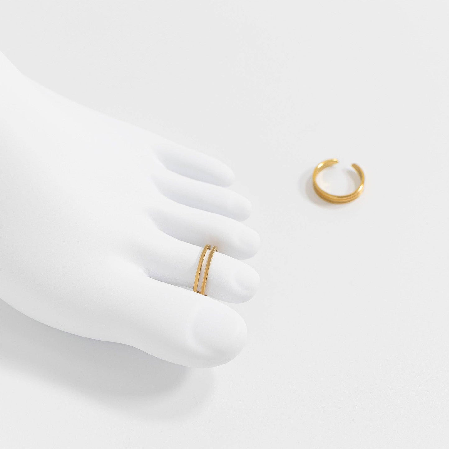 18K Gold PVD Stainless Steel Adjustable Double Bar Toe Ring: Gold
