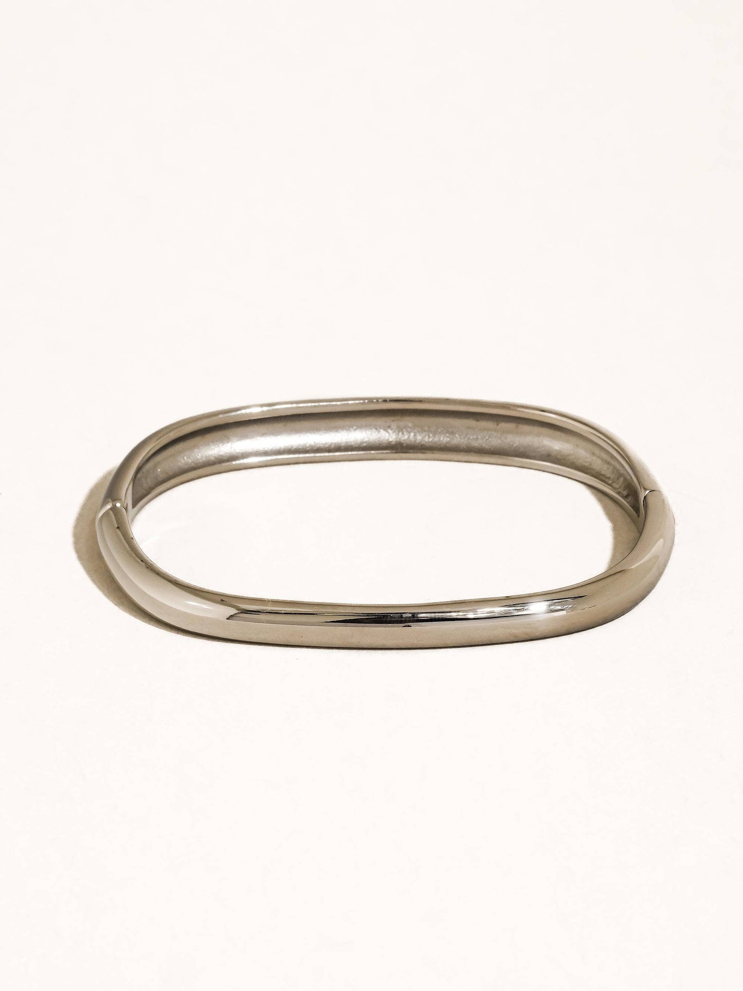 Renzi 18K Gold Non-Tarnish Classic Bangle: Yellow Gold