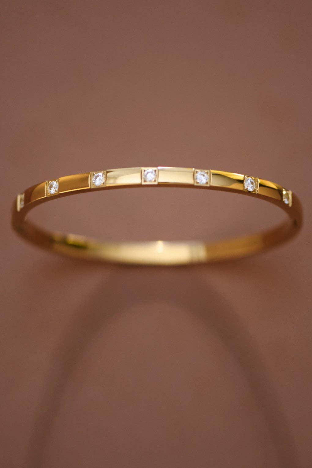 18K Gold Plated Waterproof Stainless Steel Bangle - 7615: S0OX3T7615