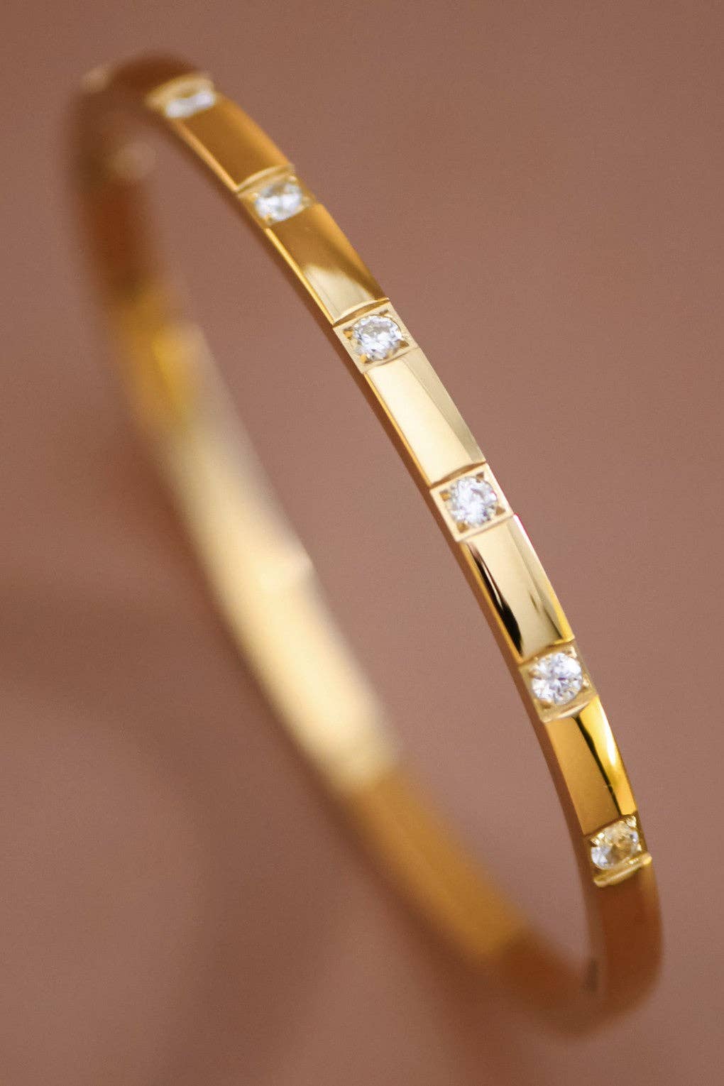18K Gold Plated Waterproof Stainless Steel Bangle - 7615: S0OX3T7615