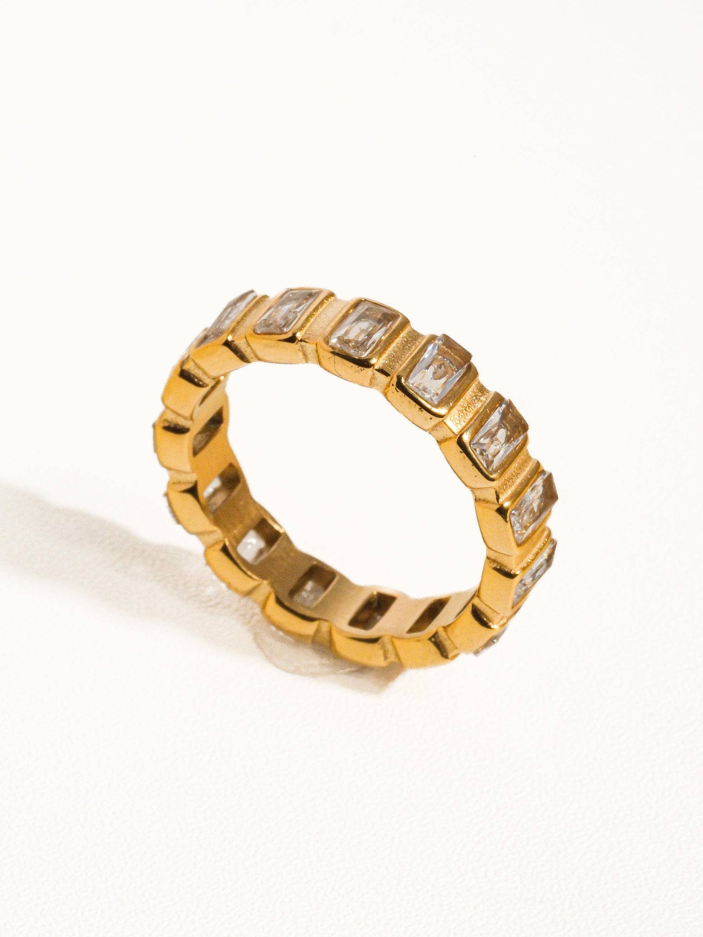 Sterling Gold Non-Tarnish Gold Rhinestone Ring: Yellow Gold / 8