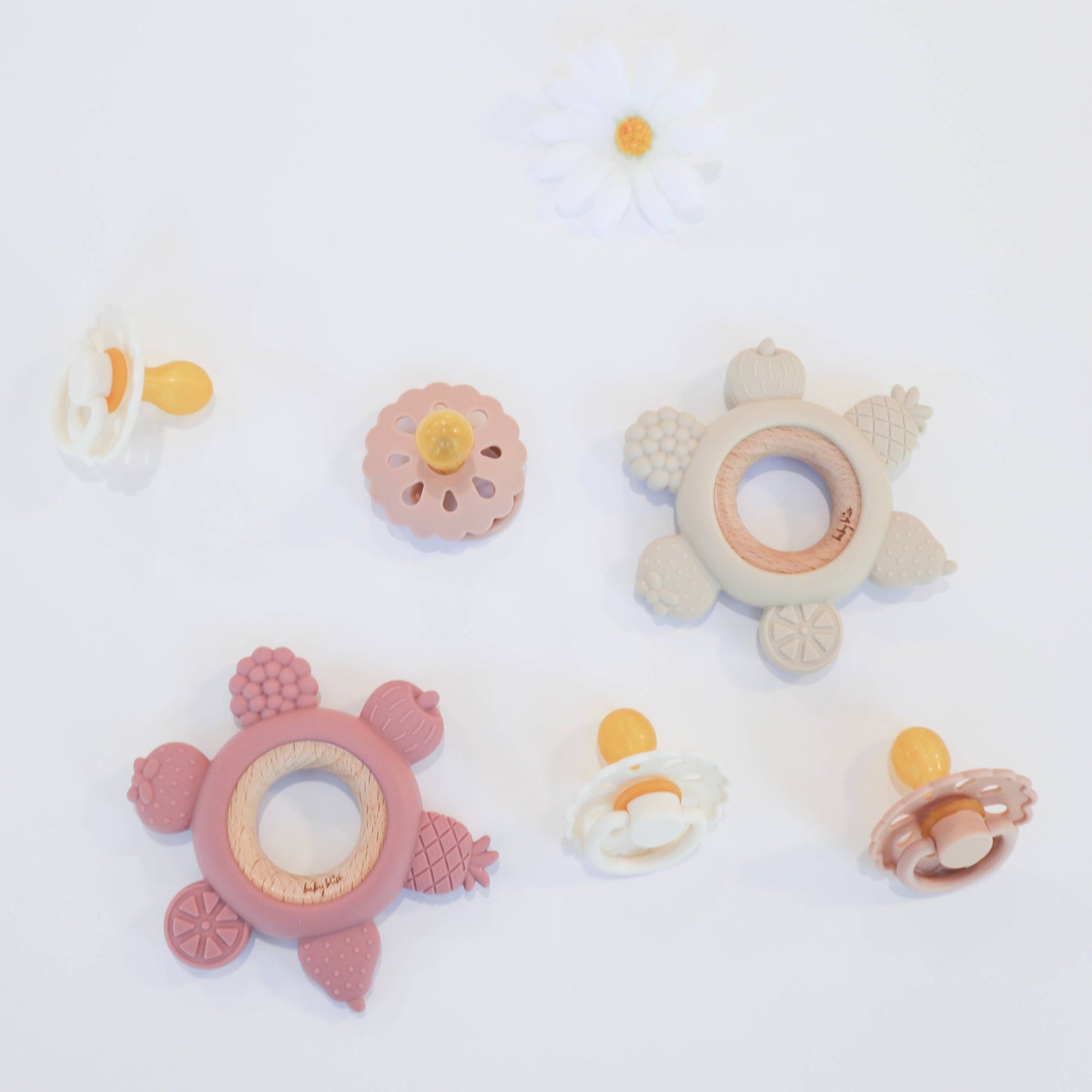 Fruit Teether Ring - Cream: Cream