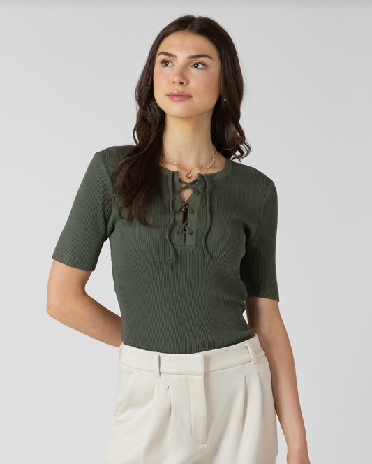 RIBBED LACE UP TEE - IVY -Dex