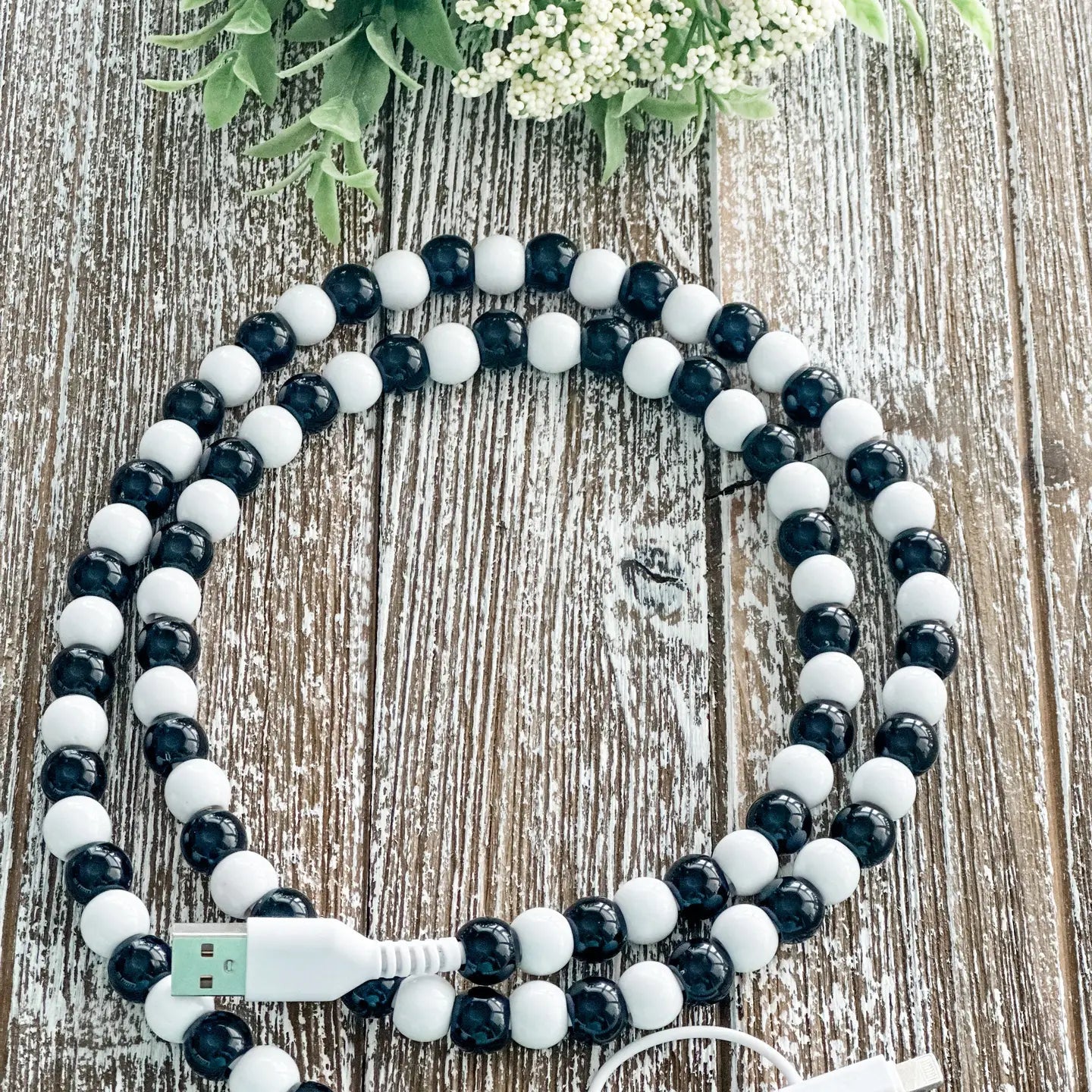 Beaded Phone Charger - Black and White