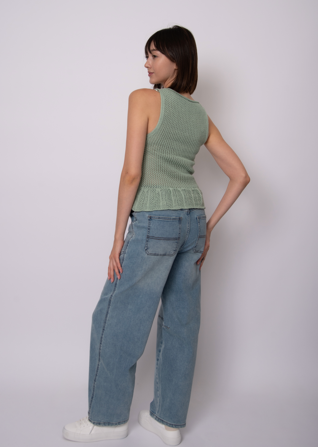 MALENA SLEEVELESS V NECK CARDIGAN-IVY GREEN